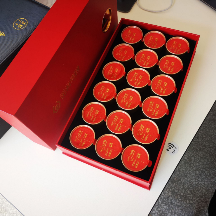 经典岩茶武夷山大红袍乌龙茶2020新茶18罐装茶叶礼盒