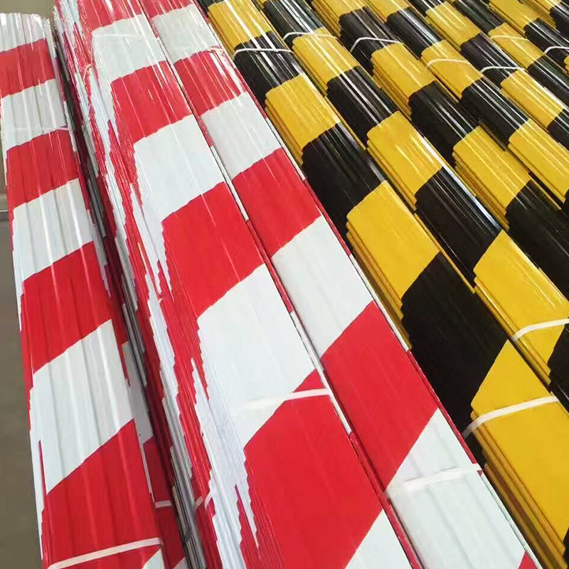 四川省成都市建筑工地用黑黄红白踢脚板厂家直销批发200