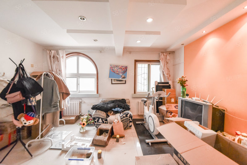 电梯房 满二 住房 简单装修 2室2厅 95平送车位地下室