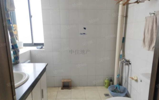 新上多层花园洋房 公摊低 采光好 双语学校对过 地铁口 急售