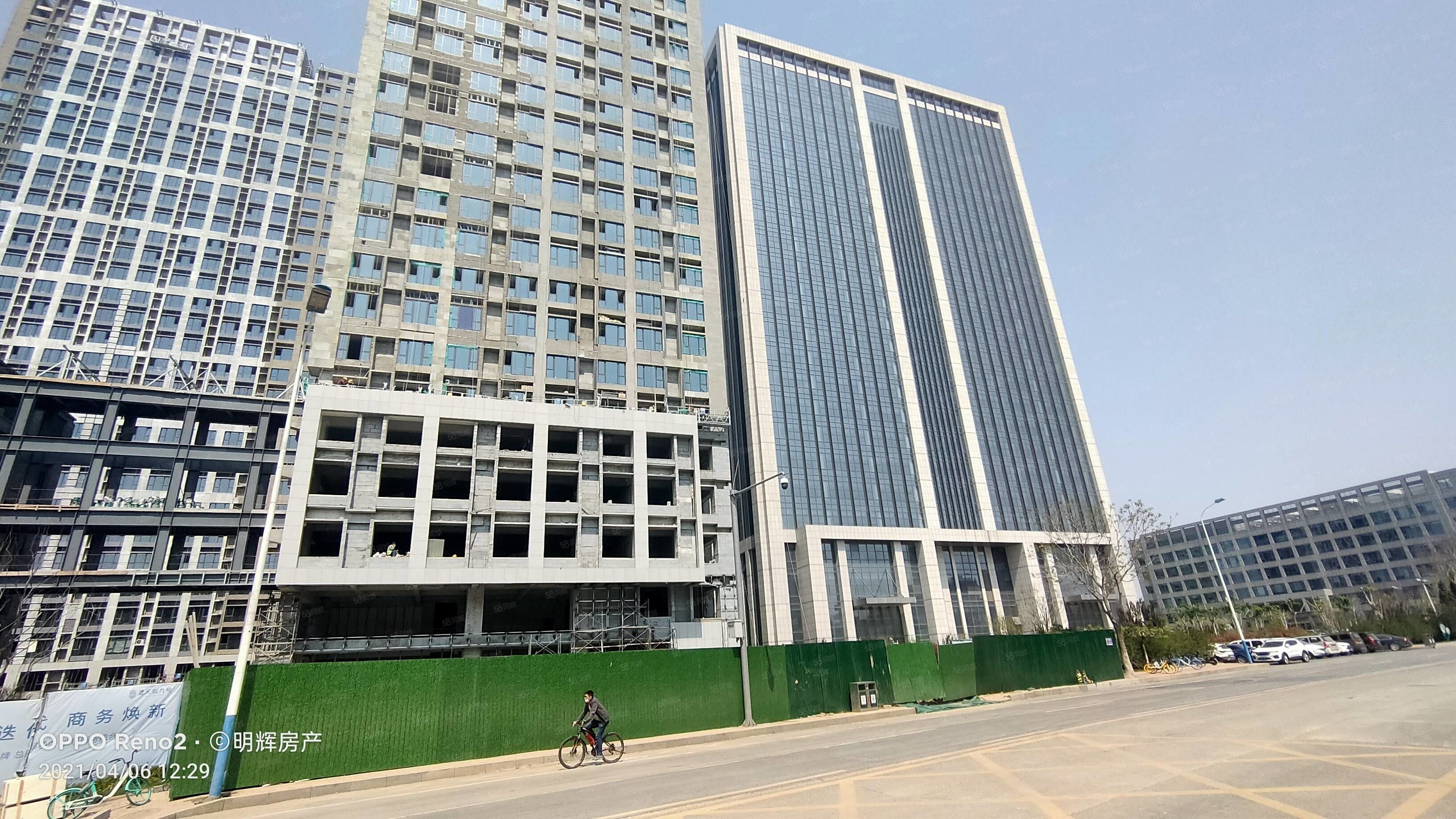 全玻璃幕墙落地窗高新海信天辰九号,济南高新经十路高新段海信天辰九号写字楼出售