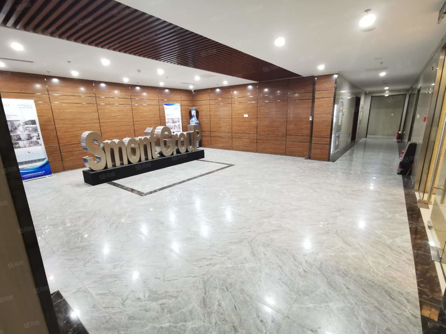 峪金谷，现有租客年租金52万，买了就开始租金，包租。,济南高新汉峪汉峪金谷写字楼出售