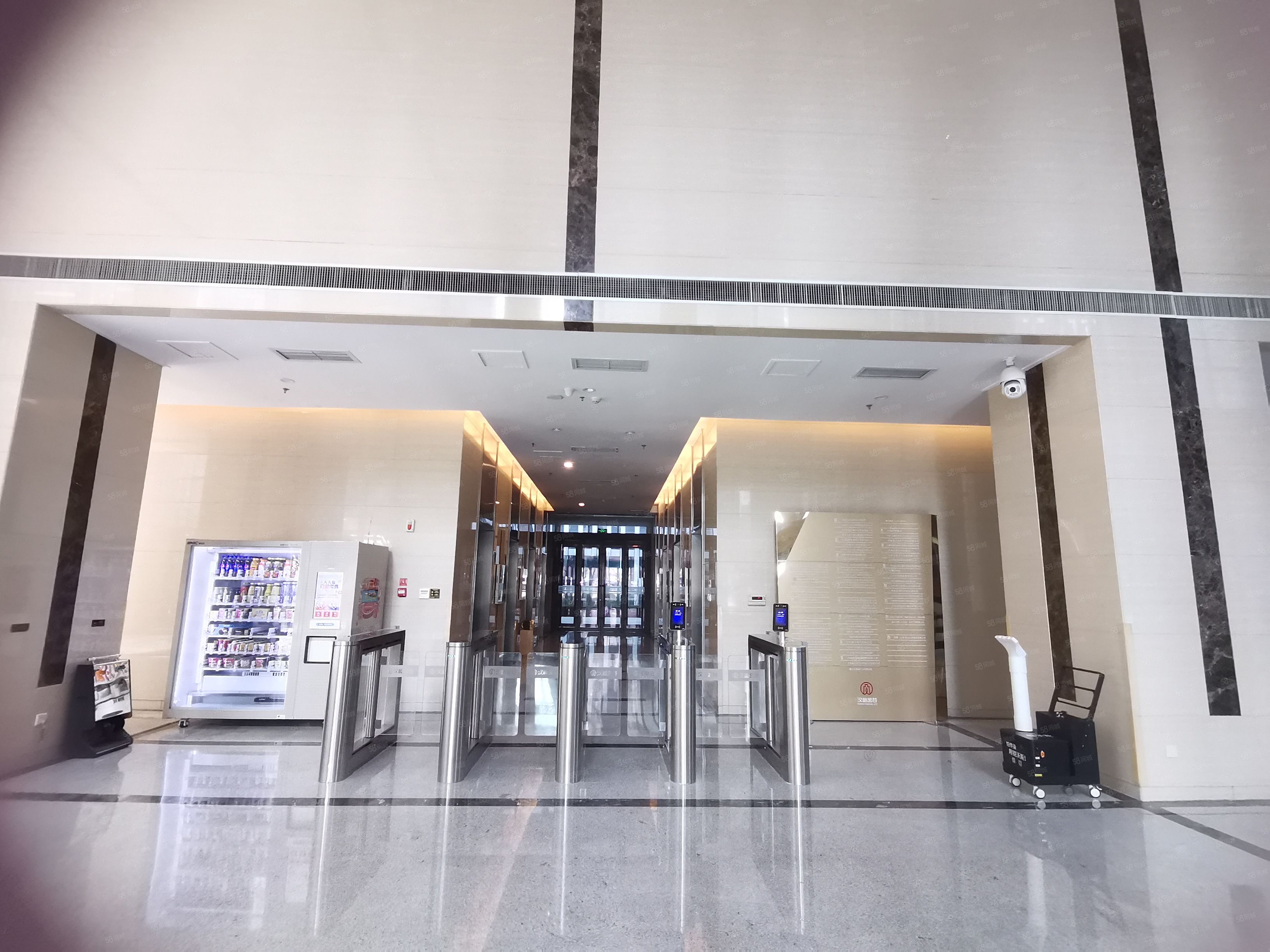 经十路汉峪金谷现房写字楼552平营销中心一手房源后清盘中。,济南高新汉峪汉峪金谷写字楼出售